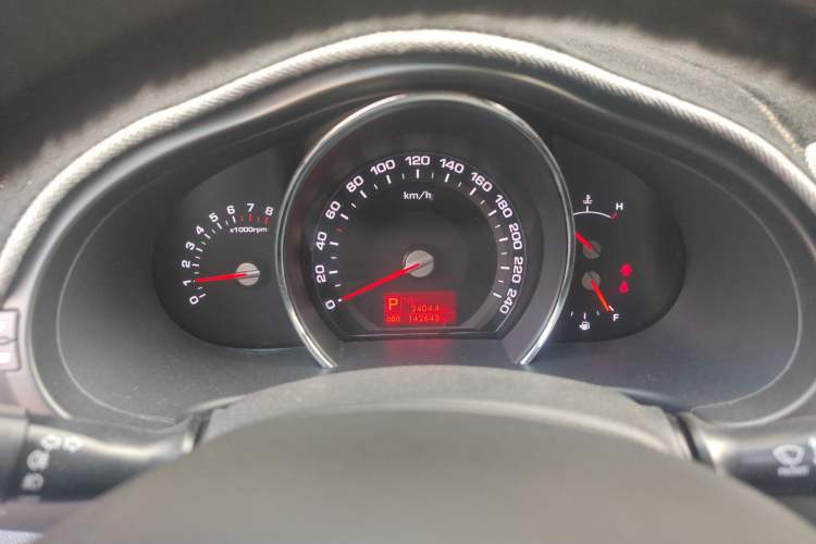 Used Kia Sportage R 2012 2.0L Automatic Two-Wheel Drive GLS Instrument Cluster