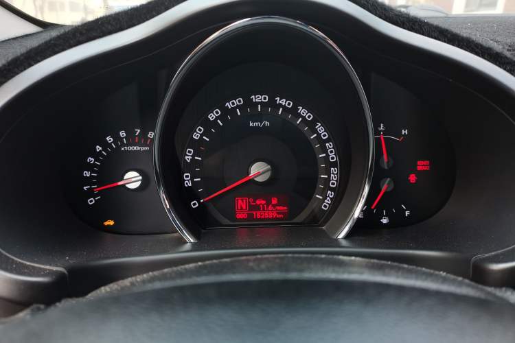 Used Kia Sportage R 2012 2.0L Automatic Two-Wheel Drive GLS Instrument Cluster