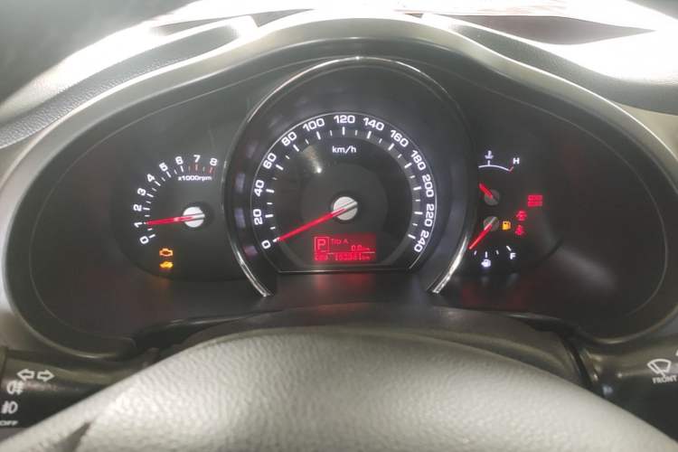 Used Kia Sportage R 2012 2.0L Automatic Two-Wheel Drive GLS Instrument Cluster
