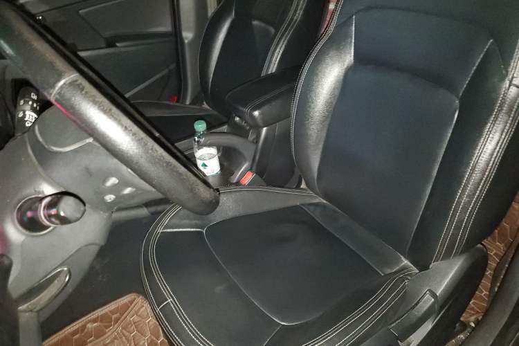Used Kia Sportage R 2012 2.0L Automatic Two-Wheel Drive NAVI Left Front Seat