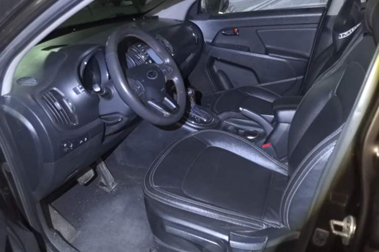 Used Kia Sportage R 2012 2.0L Automatic Two-Wheel Drive NAVI Left Front Seat
