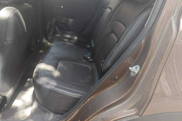 Used Kia Sportage R 2012 2.0L Automatic Two-Wheel Drive NAVI Left Rear Seat
