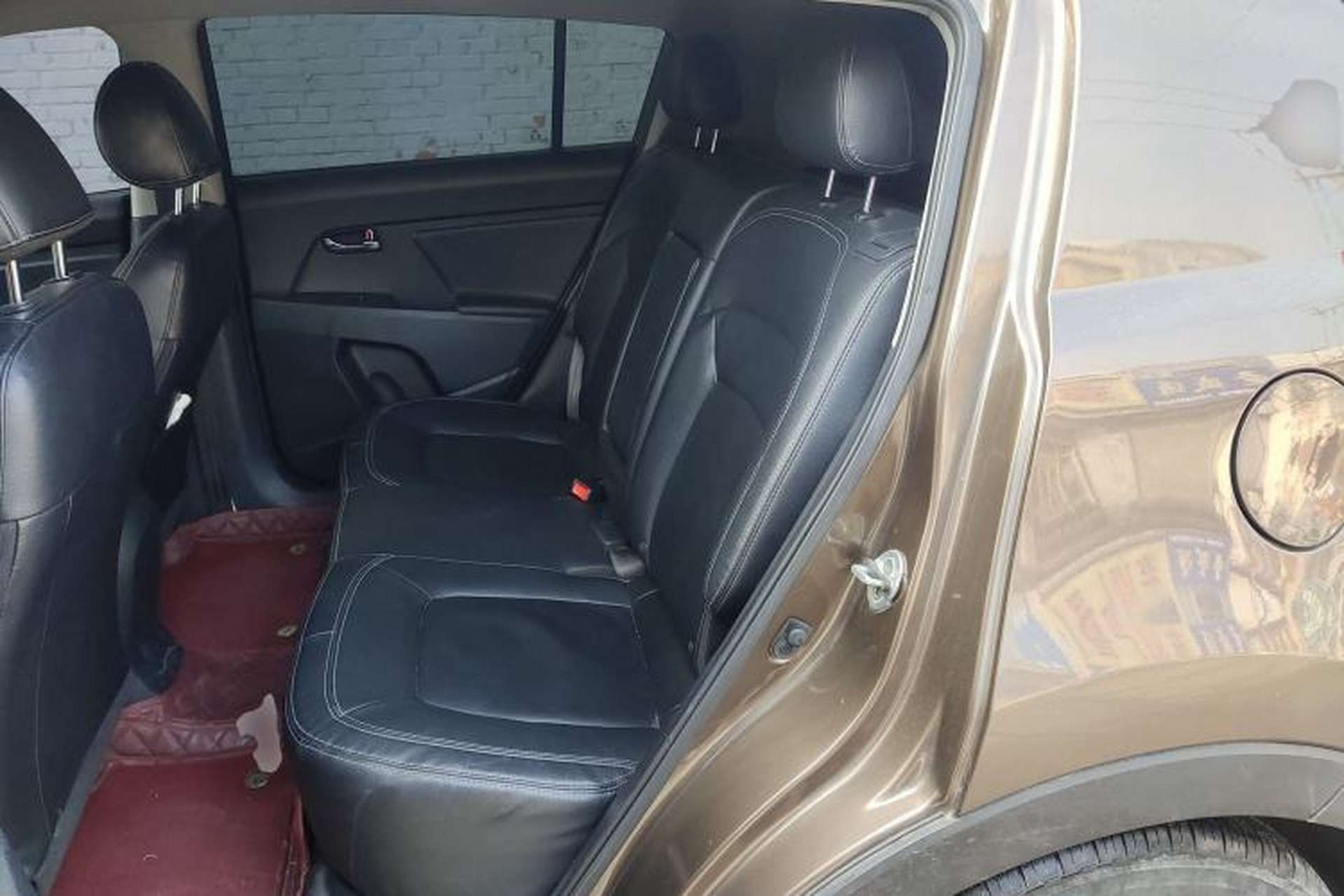 Used Kia Sportage R 2012 2.0L Automatic Two-Wheel Drive NAVI Left Rear Seat