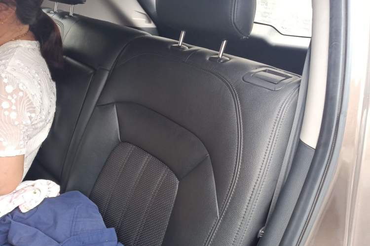 Used Kia Sportage R 2012 2.0L Manual Two-Wheel Drive GL Trim Left Rear Seat