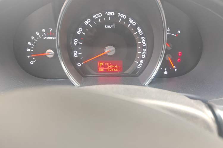 Used Kia Sportage R 2012 2.0L Automatic Two-Wheel Drive GLS Odometer Close Up
