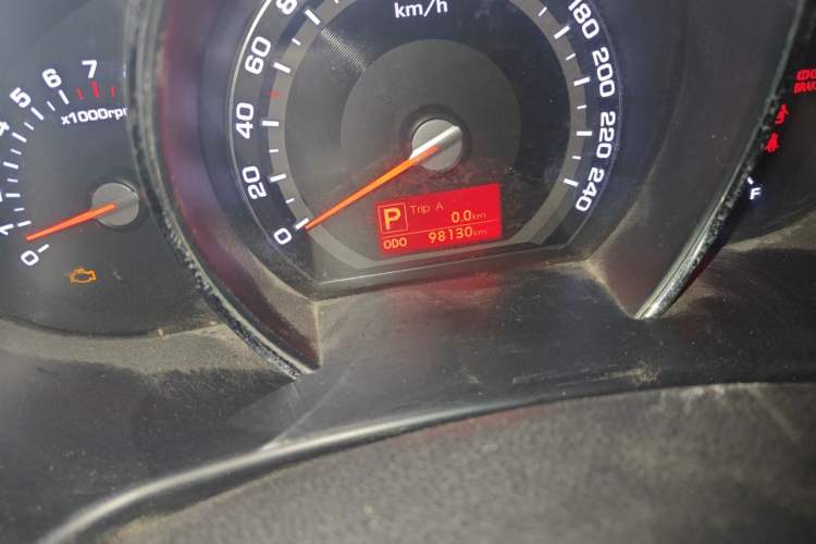 Used Kia Sportage R 2012 2.0L Automatic Two-Wheel Drive GLS Odometer Close Up