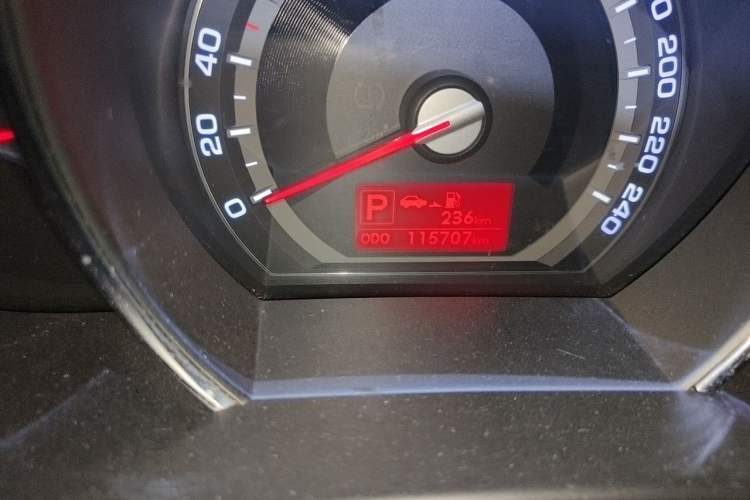 Used Kia Sportage R 2012 2.0L Automatic Two-Wheel Drive GLS Odometer Close Up