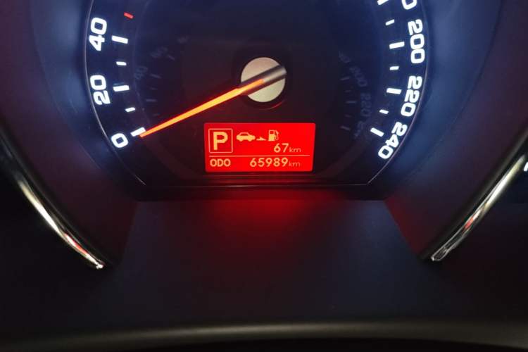 Used Kia Sportage R 2012 2.0L Automatic Two-Wheel Drive NAVI Odometer Close Up