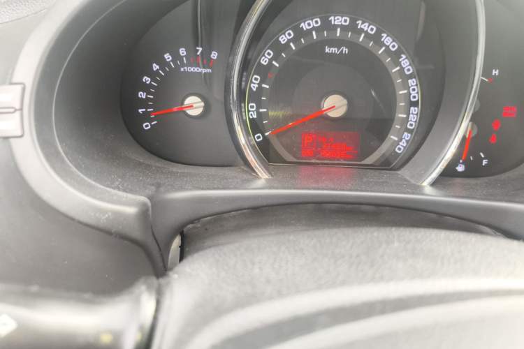 Used Kia Sportage R 2012 2.0L Automatic Two-Wheel Drive GLS Odometer Close Up
