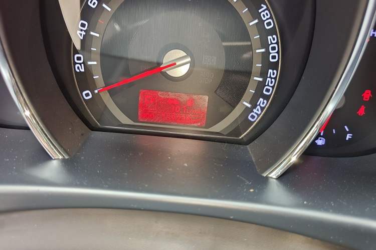Used Kia Sportage R 2012 2.0L Automatic Two-Wheel Drive GLS Odometer Close Up