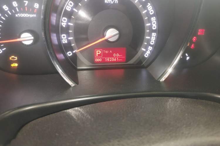 Used Kia Sportage R 2012 2.0L Automatic Two-Wheel Drive GLS Odometer Close Up