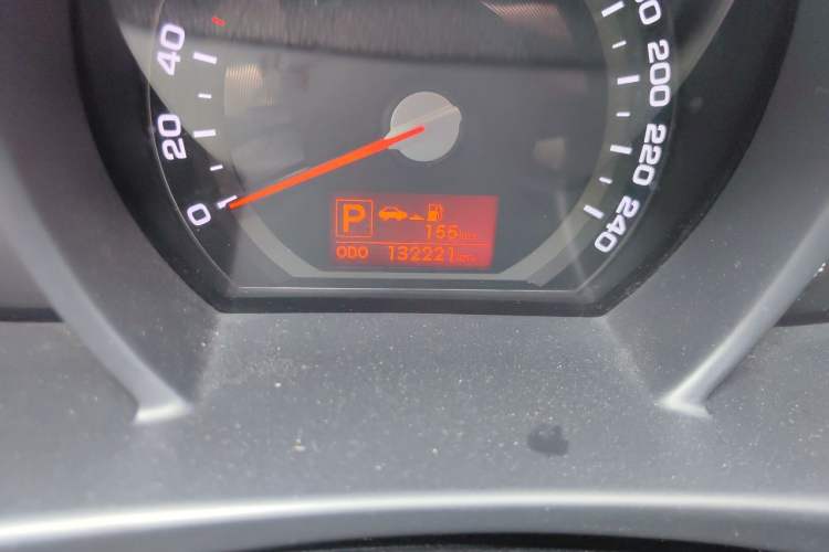 Used Kia Sportage R 2012 2.0L Automatic Two-Wheel Drive GL Trim Odometer Close Up