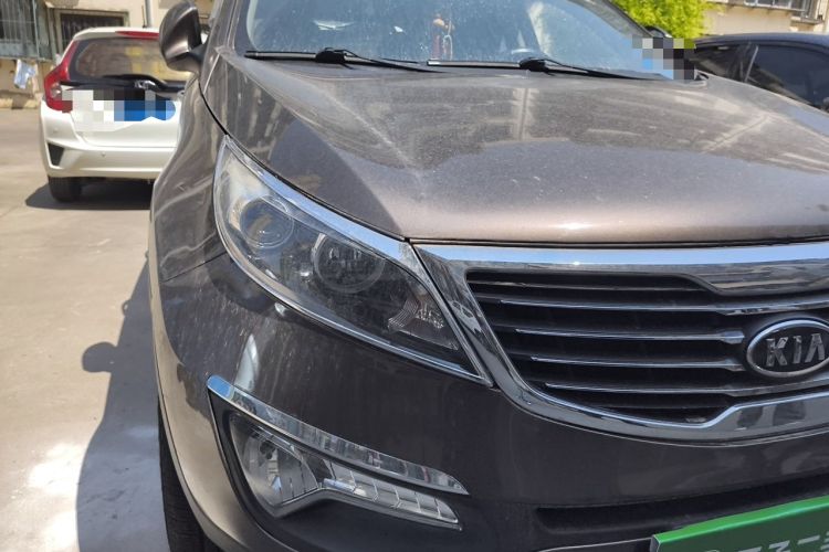 Used Kia Sportage R 2012 2.0L Automatic Two-Wheel Drive GLS Right Front Headlight