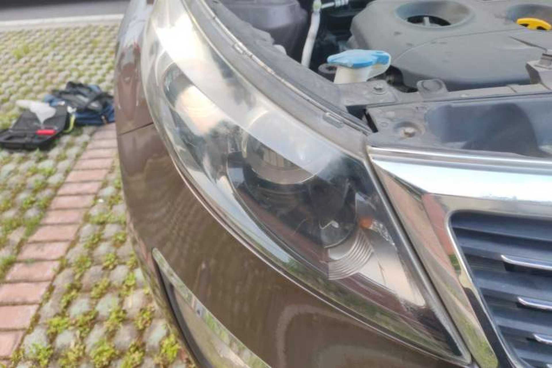 Used Kia Sportage R 2012 2.0L Automatic Two-Wheel Drive GLS Right Front Headlight
