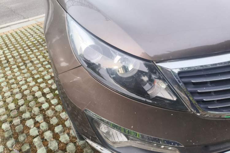 Used Kia Sportage R 2012 2.0L Automatic Two-Wheel Drive GLS Right Front Headlight
