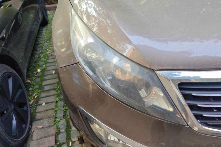 Used Kia Sportage R 2012 2.0L Automatic Two-Wheel Drive NAVI Right Front Headlight