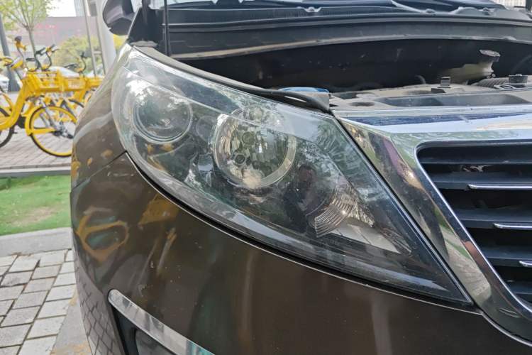 Used Kia Sportage R 2012 2.0L Automatic Two-Wheel Drive NAVI Right Front Headlight