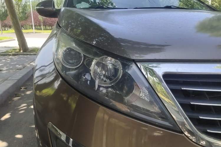 Used Kia Sportage R 2012 2.0L Automatic Two-Wheel Drive GLS Right Front Headlight