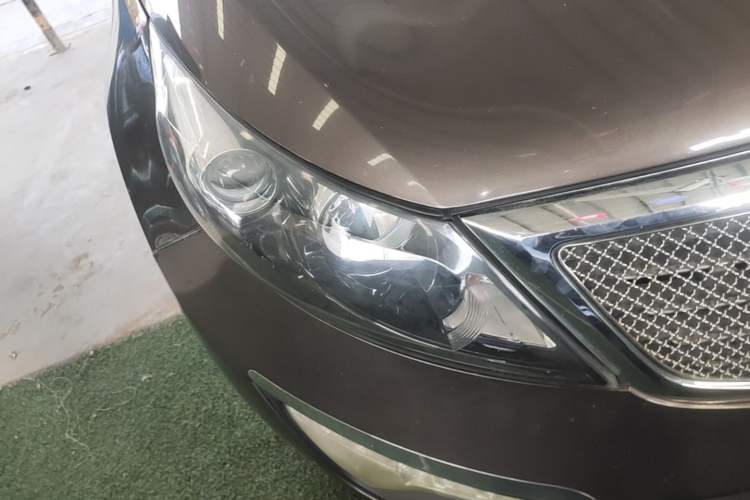 Used Kia Sportage R 2012 2.0L Automatic Two-Wheel Drive GLS Right Front Headlight