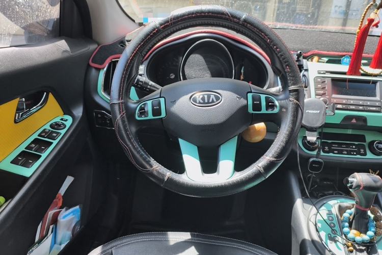 Used Kia Sportage R 2012 2.0L Automatic Two-Wheel Drive GLS Steering Wheel