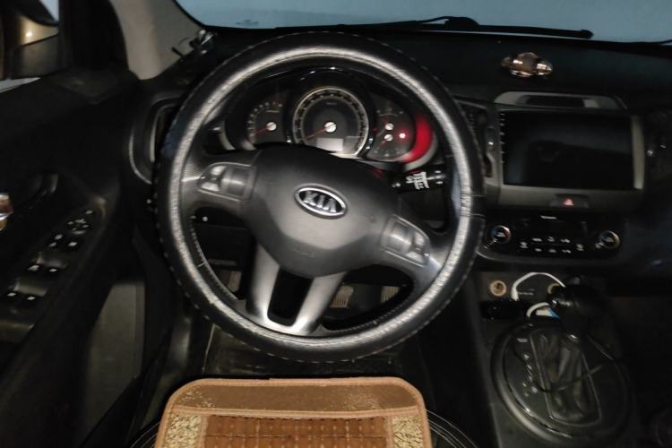 Used Kia Sportage R 2012 2.0L Automatic Two-Wheel Drive GLS Steering Wheel