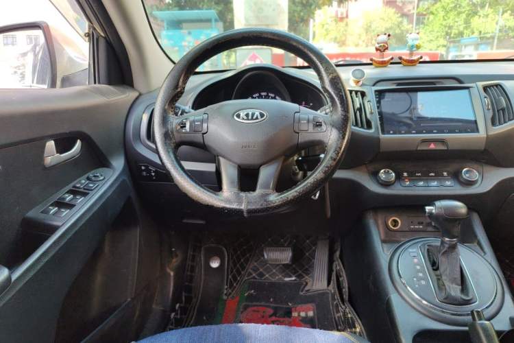 Used Kia Sportage R 2012 2.0L Automatic Two-Wheel Drive GL Trim Steering Wheel
