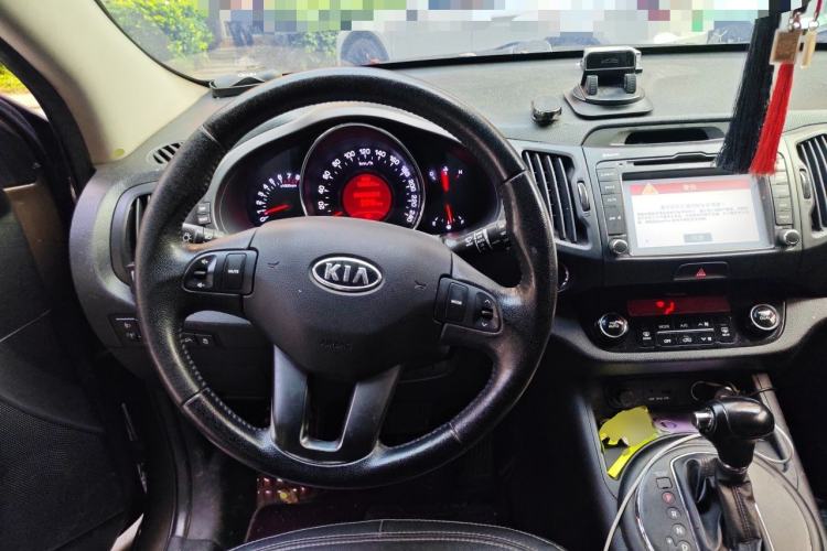 Used Kia Sportage R 2012 2.0L Automatic Two-Wheel Drive NAVI Steering Wheel