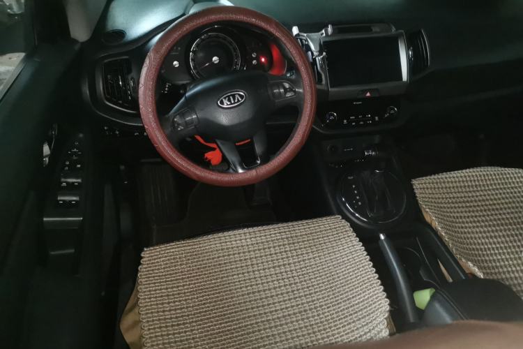 Used Kia Sportage R 2012 2.0L Automatic Two-Wheel Drive GLS Steering Wheel