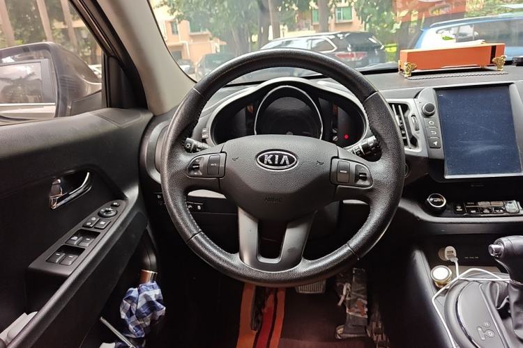 Used Kia Sportage R 2012 2.0L Automatic Two-Wheel Drive GLS Steering Wheel