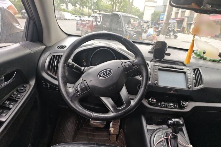 Used Kia Sportage R 2012 2.0L Automatic Two-Wheel Drive NAVI Steering Wheel