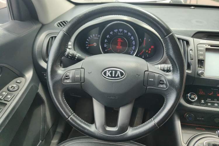 Used Kia Sportage R 2012 2.0L Automatic Two-Wheel Drive NAVI Steering Wheel