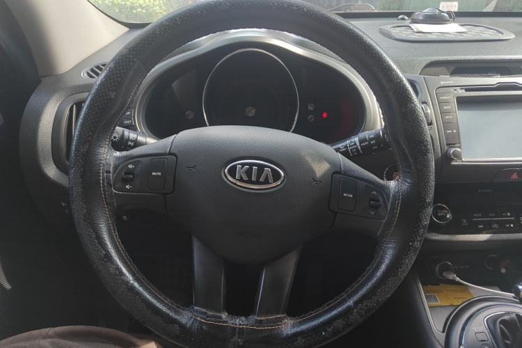 Used Kia Sportage R 2012 2.0L Automatic Two-Wheel Drive GLS Steering Wheel