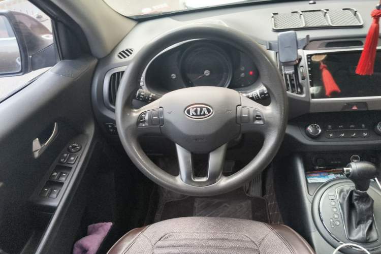 Used Kia Sportage R 2012 2.0L Automatic Two-Wheel Drive GL Trim Steering Wheel