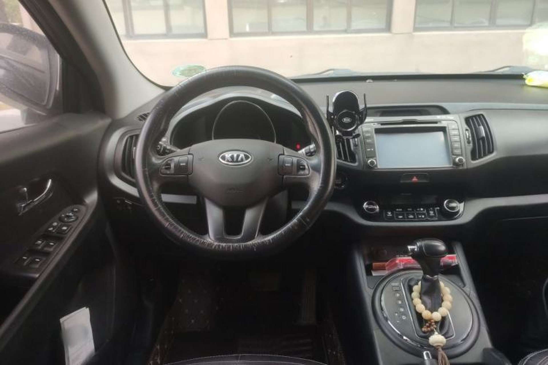 Used Kia Sportage R 2012 2.0L Automatic Two-Wheel Drive NAVI Steering Wheel