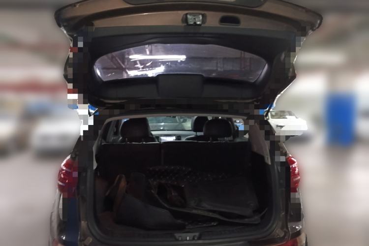 Used Kia Sportage R 2012 2.0L Automatic Two-Wheel Drive GL Trim Trunk