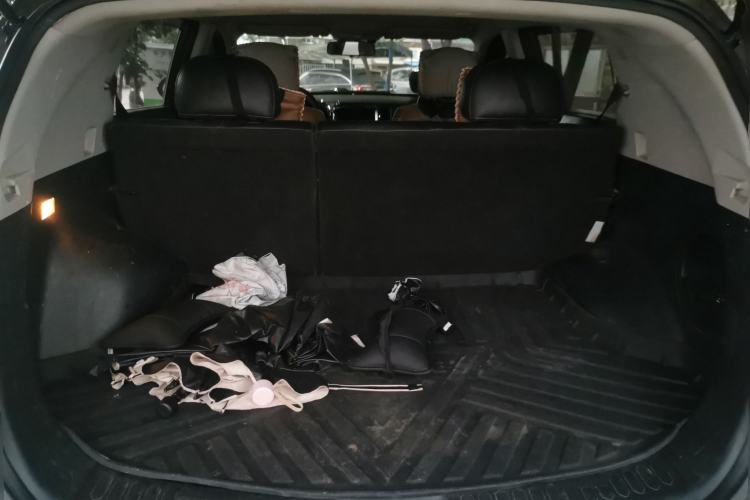 Used Kia Sportage R 2012 2.0L Automatic Two-Wheel Drive GLS Trunk