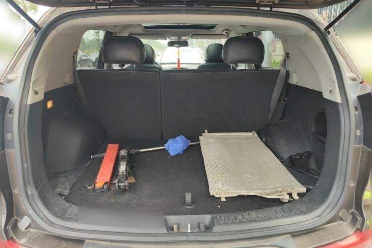 Used Kia Sportage R 2012 2.0L Automatic Two-Wheel Drive NAVI Trunk