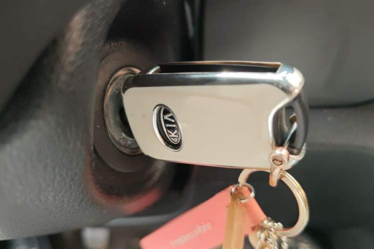 Used Kia Sportage R 2012 2.0L Manual Two-Wheel Drive GLS Vehicle Key