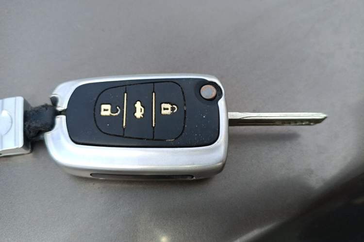 Used Kia Sportage R 2012 2.0L Manual Two-Wheel Drive GL Trim Vehicle Key