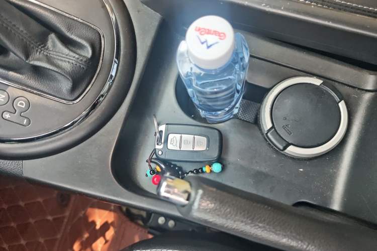 Used Kia Sportage R 2012 2.0L Automatic Two-Wheel Drive GLS Vehicle Key