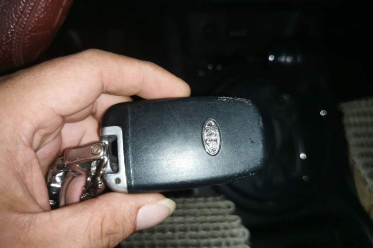 Used Kia Sportage R 2012 2.0L Automatic Two-Wheel Drive GLS Vehicle Key