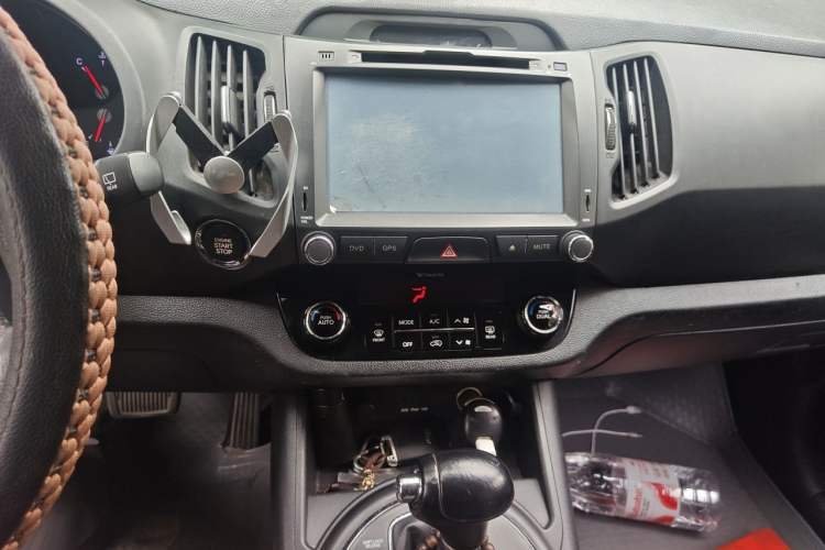 Used Kia Sportage R 2012 2.0L Automatic Two-Wheel Drive NAVI Audio And AC Panel