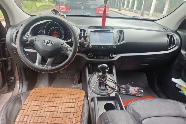 Used Kia Sportage R 2012 2.0L Automatic Two-Wheel Drive NAVI Center Console