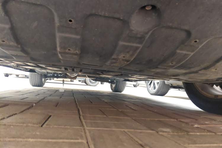 Used Kia Sportage R 2012 2.0L Automatic Two-Wheel Drive GLS Chassis Front