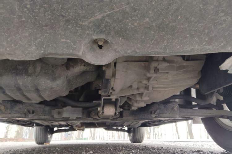 Used Kia Sportage R 2012 2.0L Manual Two-Wheel Drive GL Trim Chassis Front