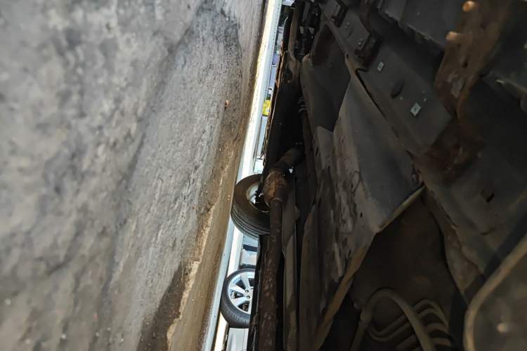Used Kia Sportage R 2012 2.0L Automatic Two-Wheel Drive GLS Chassis Rear Left