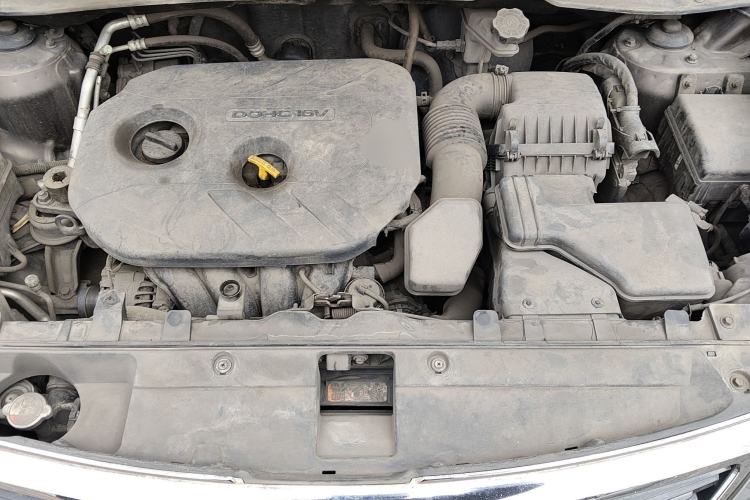 Used Kia Sportage R 2012 2.0L Manual Two-Wheel Drive GL Trim Engine Bay