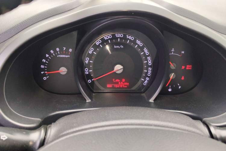 Used Kia Sportage R 2012 2.0L Manual Two-Wheel Drive GL Trim Instrument Cluster