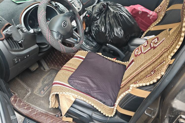 Used Kia Sportage R 2012 2.0L Automatic Two-Wheel Drive GLS Left Front Seat