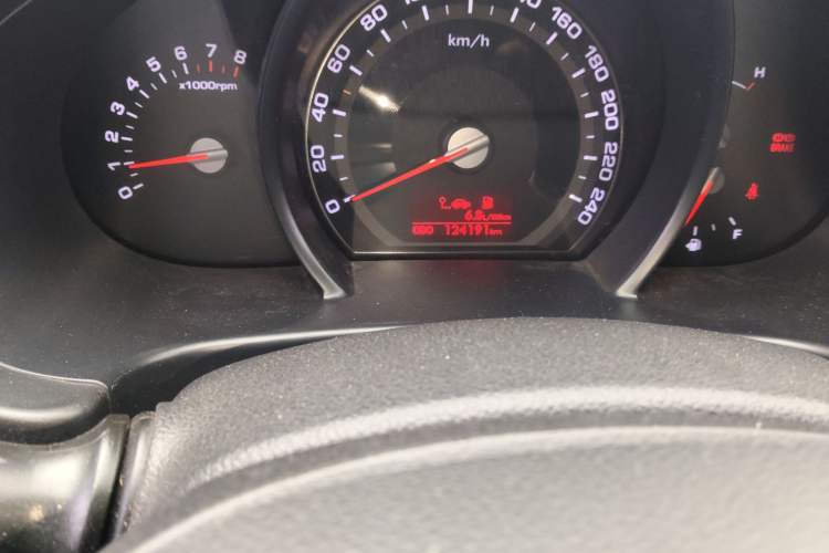 Used Kia Sportage R 2012 2.0L Manual Two-Wheel Drive GL Trim Odometer Close Up